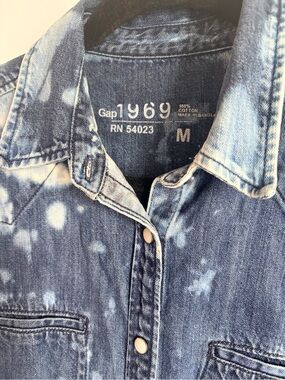 Women's Bleach Wash Blue Jean Denim Cropped Shirt